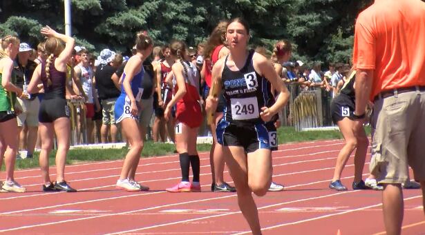 Siouxland athletes show off their skills on day one of NSAA State Track and Field for Class C & D - Vimarsana News